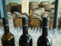 Потомок жертв Холокоста выиграл тяжбу: Канада не признает вино Иудеи и Самарии