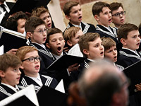 В Берлине женщина подала в суд после того, как ее дочь не приняли в хор мальчиков