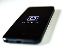 Минтранс и таксисты обсуждают выход Uber на рынок 