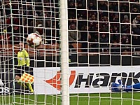 Чемпионат Эквадора. Гол забит ударом со штрафного со своей половины поля