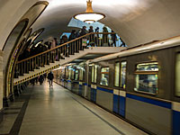 Метрополитен Москвы требует от демонстрантов возместить ущерб