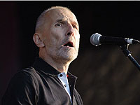 Петр Мамонов доставлен в реанимацию с инфарктом; он в тяжелом состоянии