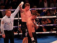 Бокс. Александр Поветкин победил Хьюи Фьюри