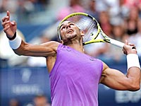 Открытый чемпионат США. Надаль и Шварцман вышли в четвертый круг