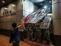 Эскалация протестов в Гонконге: отменены поезда в аэропорт
