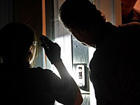 Детективы, нанятые для слежки,  изнасиловали жену американского  миллионера