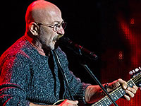 Александр Розенбаум перенес операцию