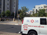 В Явне ребенок был тяжело травмирован в результате падения с балкона шестого этажа