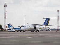 Самолет с украинскими политзаключенными приземлился в 