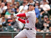 На 39-м году жизни умер известный бейсболист