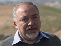 Выбор между 