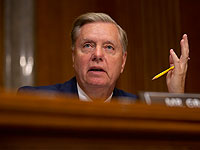 Сенатор Грэм призвал США атаковать иранские НПЗ
