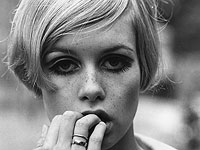 70 лет Твигги – первой супермодели и даме-командору. Фотогалерея