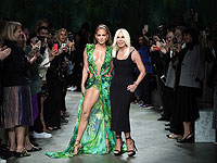 Дженнифер Лопес, Ирина Шейк и другие сюрпризы миланской недели моды. Фоторепортаж