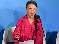 Focus: Отец, ученые, PR-менеджеры: команда, стоящая за иконой климата Гретой Тунберг