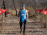 Принц Гарри совершил прогулку по минному полю в Анголе