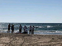 Во время купания возле пляжа в Михморет пострадал мужчина
