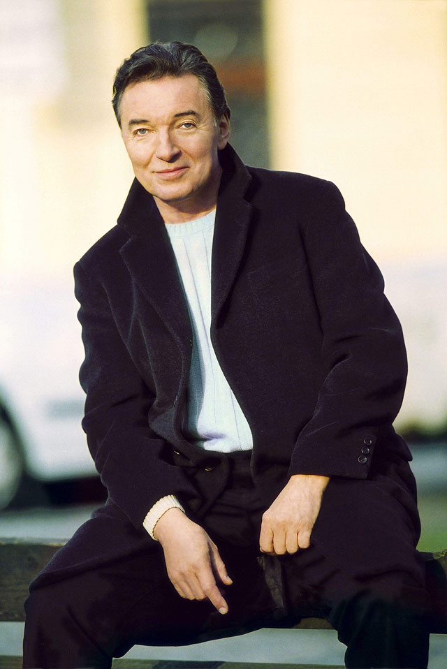 2002-й 2002-й