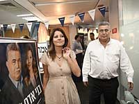 Амир Перец: 