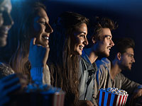 В Турции признан порнографией мировой бестселлер для подростков, подвергнутый цензуре в России