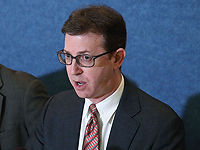 Еще один сотрудник американских спецслужб заявил о попытках Трампа с помощью Украины повлиять на исход президентских выборов в США