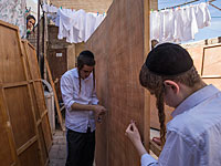 В Эльаде удар током получил мальчик, помогавший взрослым строить 