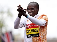 Выдающееся достижение. Элиуд Кипчоге первым в мире пробежал марафон менее чем за два часа