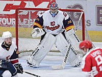 Петр Чех удачно дебютировал в хоккее. Победа и два отраженных буллита