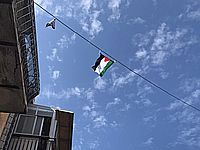 В Меа Шеарим полиция сняла палестинский флаг