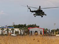 Российский военный вертолет на авиабазе Хмеймим в Сирии (архив)