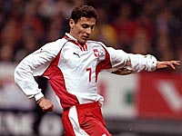 Известный футболист, призер олимпиады, дебютирует в ММА