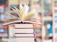 Российские таможенники задержали эстонца, пытавшегося незаконно вывезти детективы Донцовой