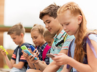 Ученые: использование смартфонов отрицательно влияет на белое вещество мозга детей, отражаясь на навыках речи и письма