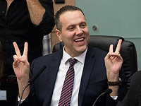 Мики Зоар предложил компромисс НДИ и ультраортодоксам, Либерман встретится с Нетаниягу