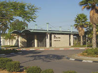 В районе Пардес-Ханы из-за лесного пожара приостановлено движение поездов