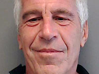 Дело Эпштейна: тюремные надзиратели арестованы – ФБР ведет расследование