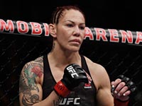 Обнаженная в шляпе. Легендарная 