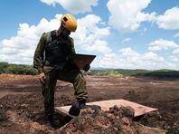 Спасатели из Израиля участвуют в разборе завалов в албанском городе Дуррес