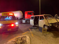 Возле Димоны в аварию попал минибус, пострадали 10 человек