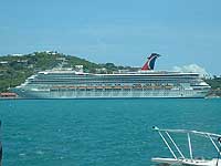 В Карибском море столкнулись два круизных лайнера