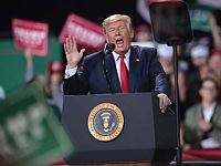 Палата представителей Конгресса США проголосовала за импичмент президенту Дональду Трампу