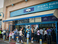 В праздничный вечер возникла давка на железнодорожной станции в Реховоте