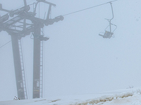 На Хермоне продолжается снегопад, горный курорт закрыт