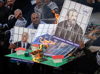 Активисты ФАТХа сожгли портреты Нетаниягу, Ганца, Яалона, Либермана, Барака и Ольмерта