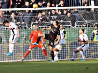 Чемпионат Италии. Ибрагимович забил первый гол в официальном матче после возвращения в 