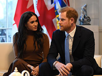 The Times: Российско-израильского миллиардера связывают с канадским особняком Гарри и Меган стоимостью 10,5 млн фунтов