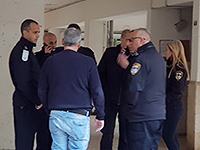 В Кармиэле найдена мертвая женщина со следами ножевых ранений на теле