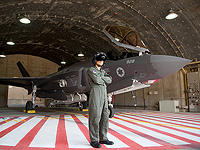 F-35i в ангаре