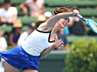 Мария Шарапова проиграла в выставочном матче в Мельбурне