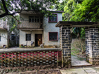 Пожилых американцев  выселяют из дома: они приютили осиротевшего внука